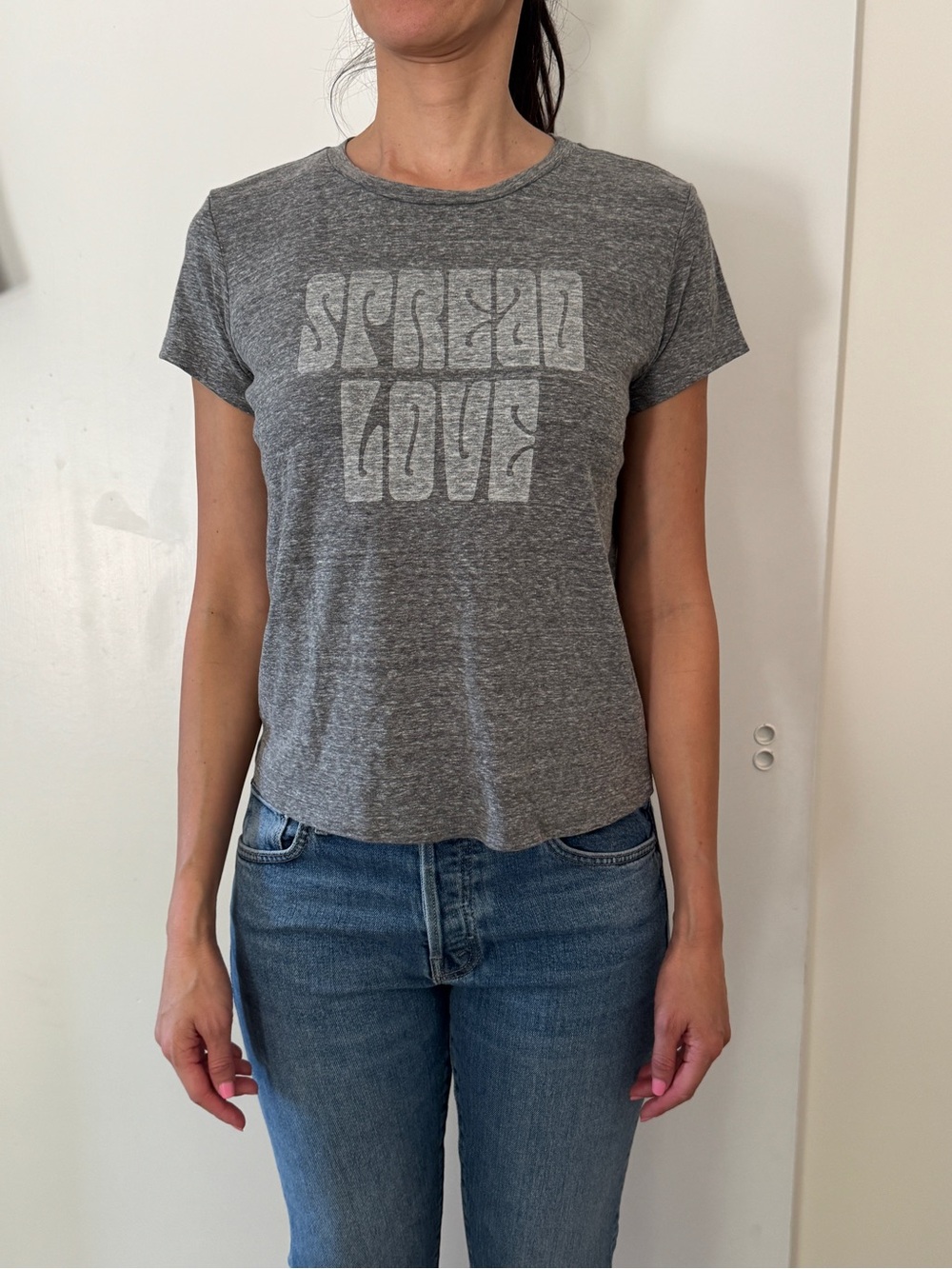 MOTHER Heather Grey 'Spread Love' Graphic Tee - Short Sleeve M